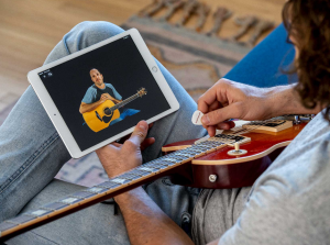 Come Imparare A Suonare La Chitarra Elettrica: La Guida Completa